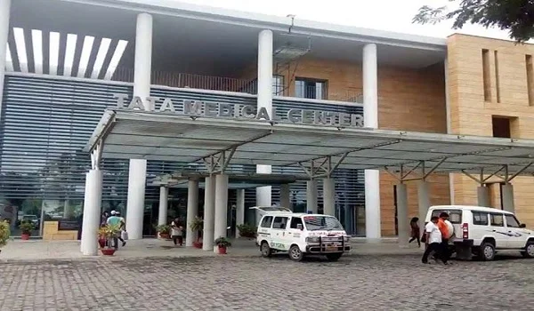 Malls near Tata Carnatica